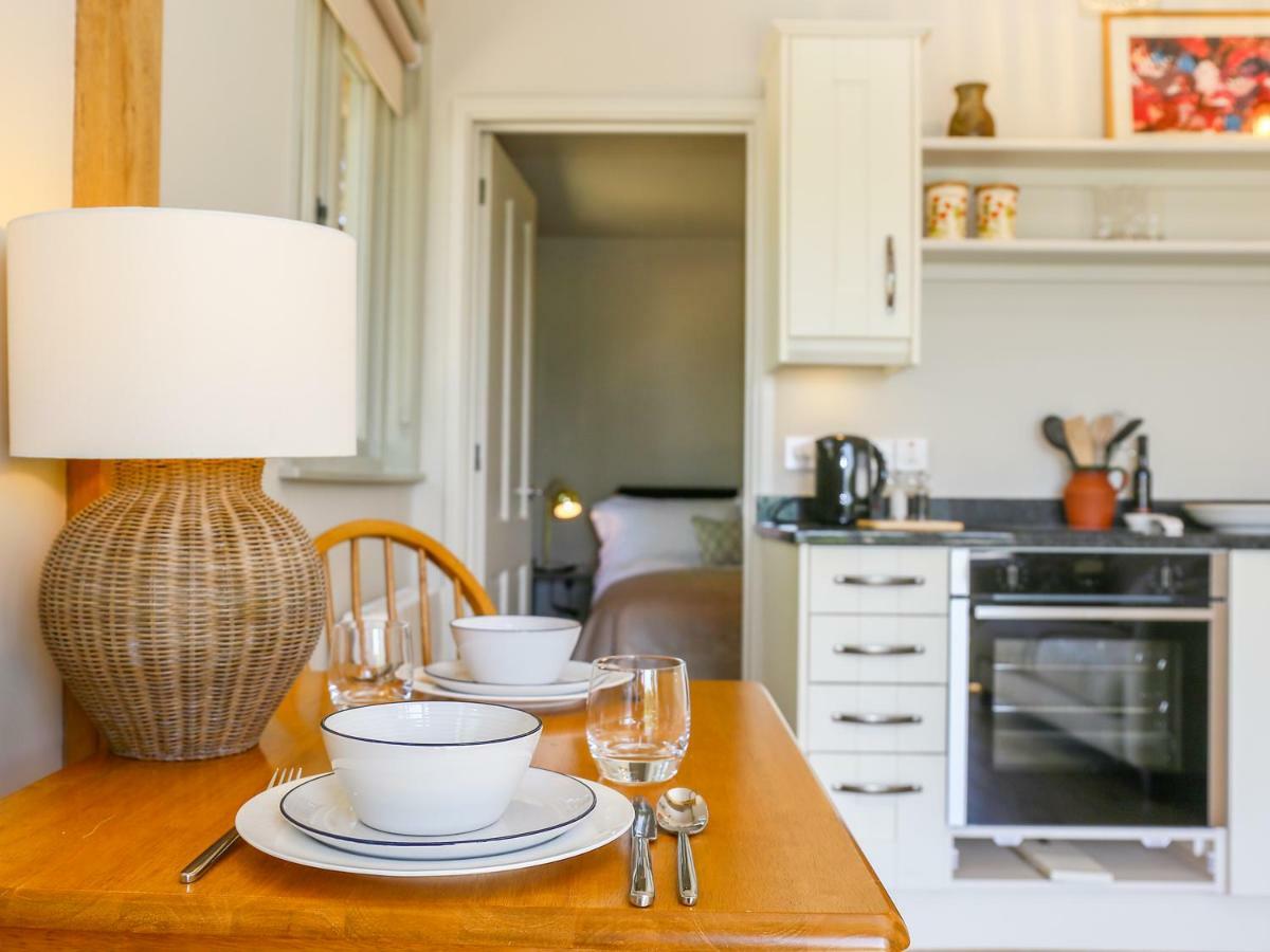 The Lodge At Mortons Malmesbury Extérieur photo